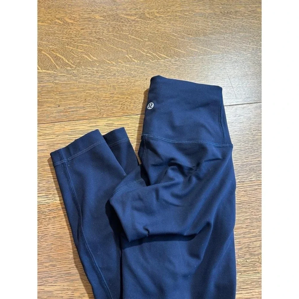 Lululemon Women's Leggings – Size 0 (See Measurements)‎